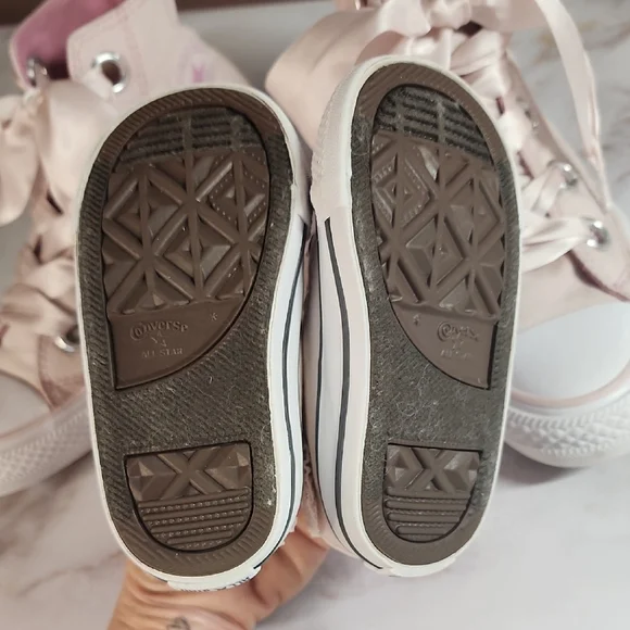Converse Satin Bow Sneakers – Blush Pink – Women’s 6 - Picture 5 of 9